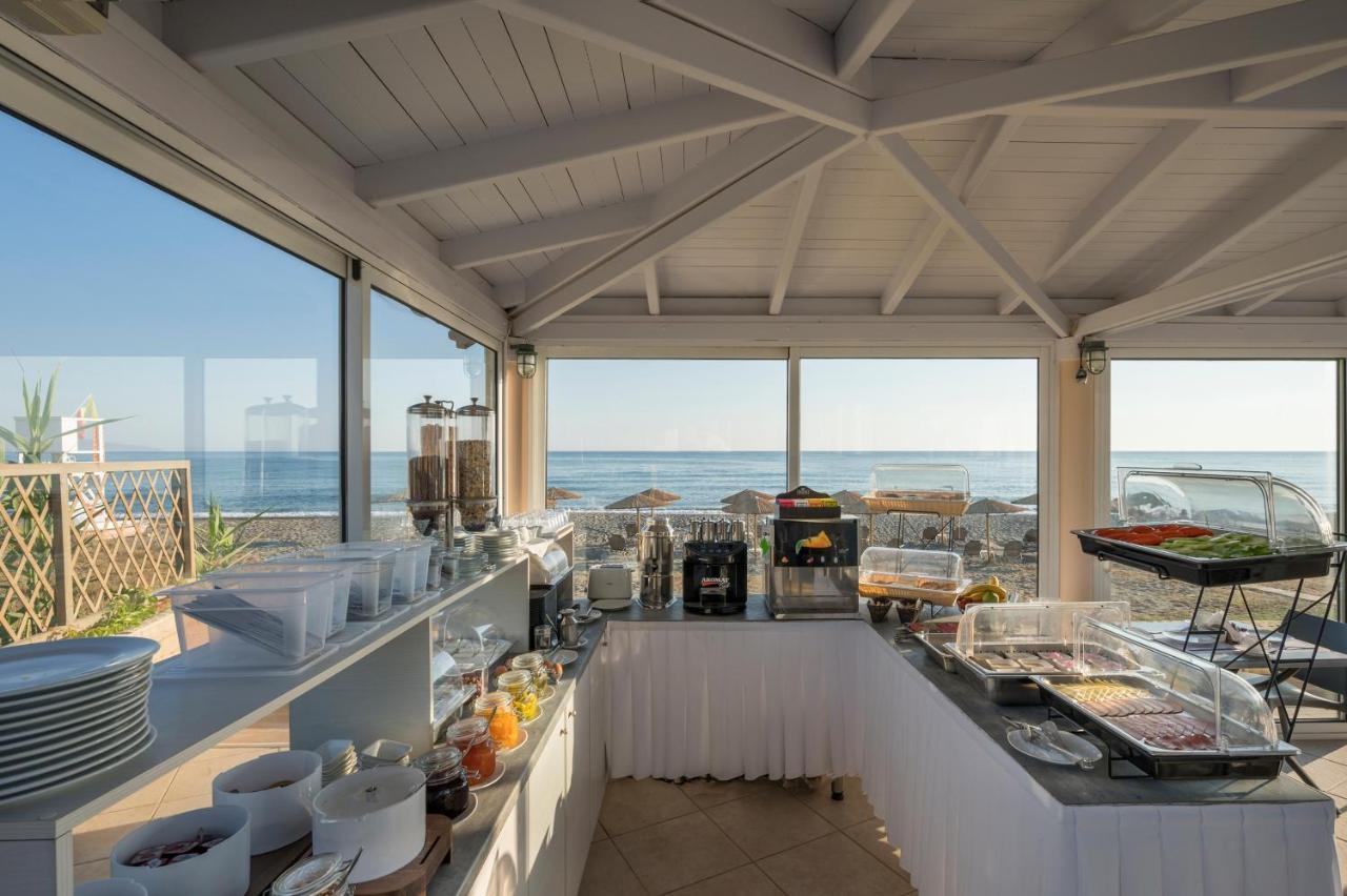 Hotel Caretta Beach Gerani  エクステリア 写真