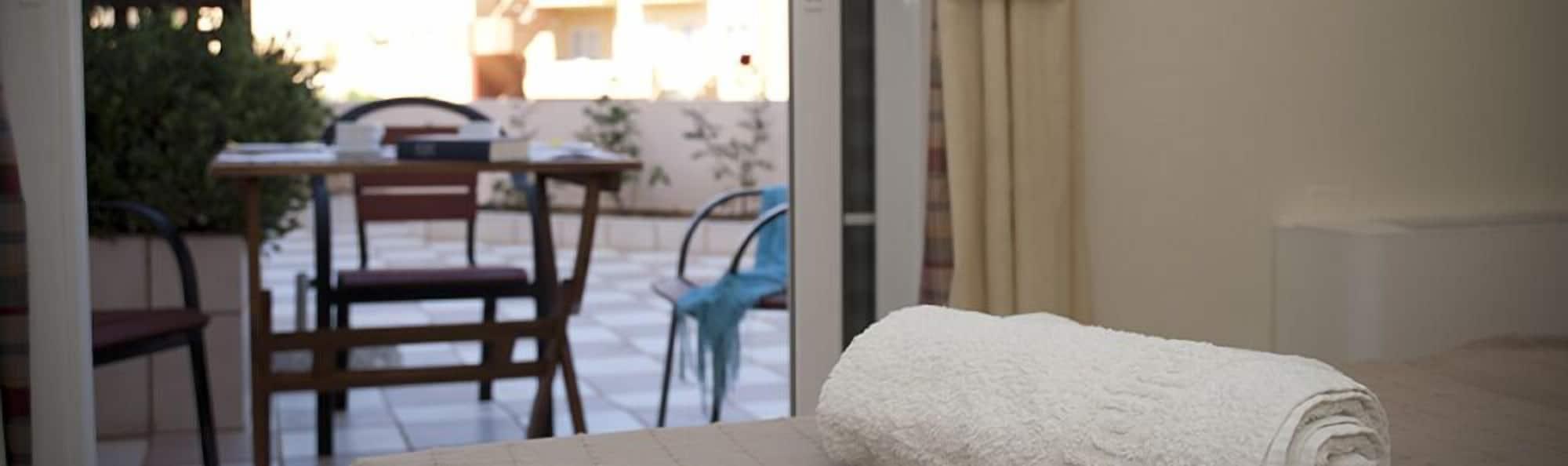 Hotel Caretta Beach Gerani  エクステリア 写真