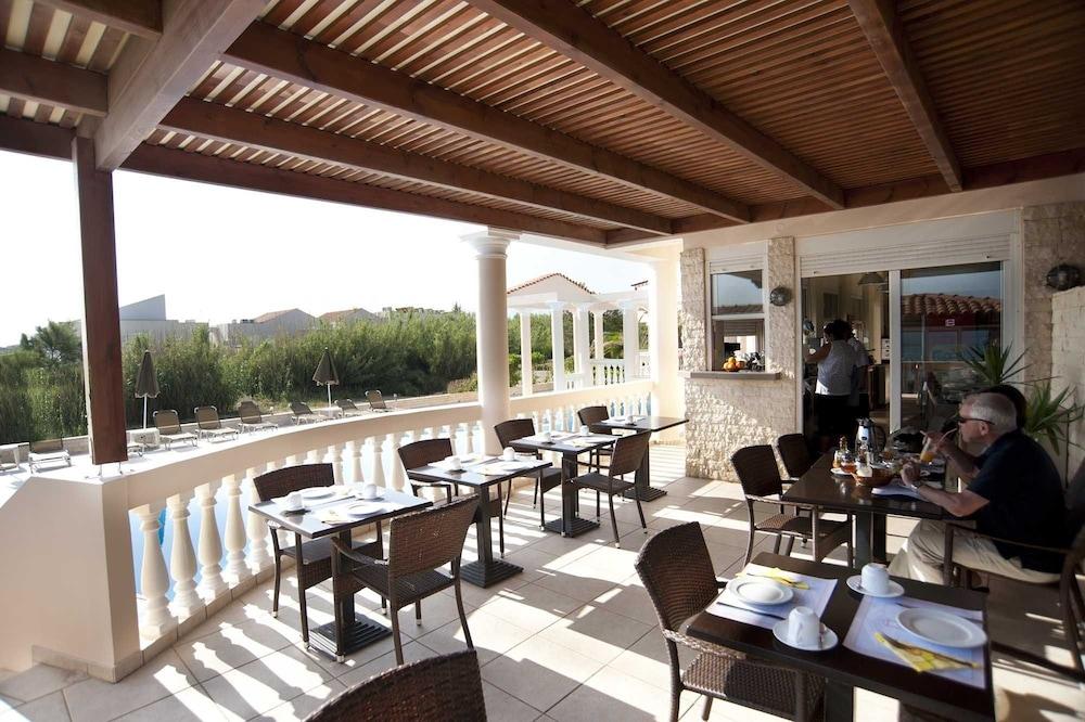 Hotel Caretta Beach Gerani  エクステリア 写真