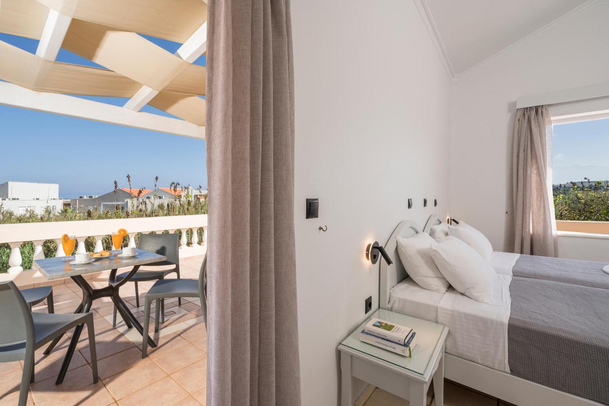 Hotel Caretta Beach Gerani  エクステリア 写真